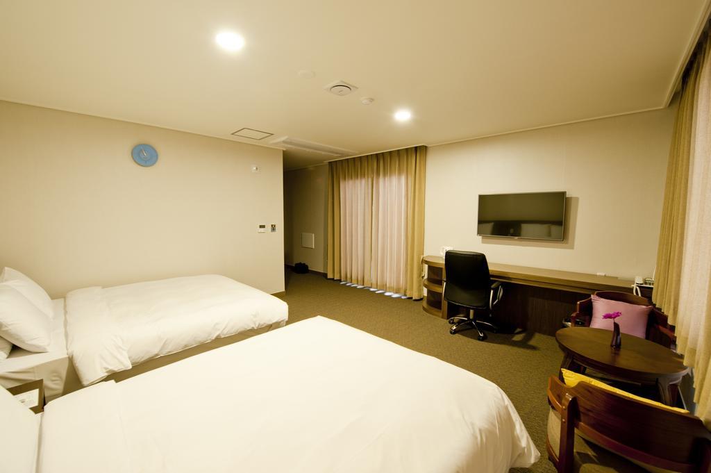 Jeonju Yeonghwa Hotel Zimmer foto