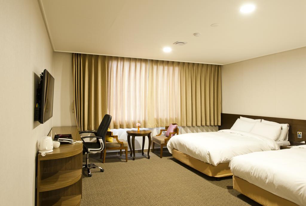 Jeonju Yeonghwa Hotel Zimmer foto