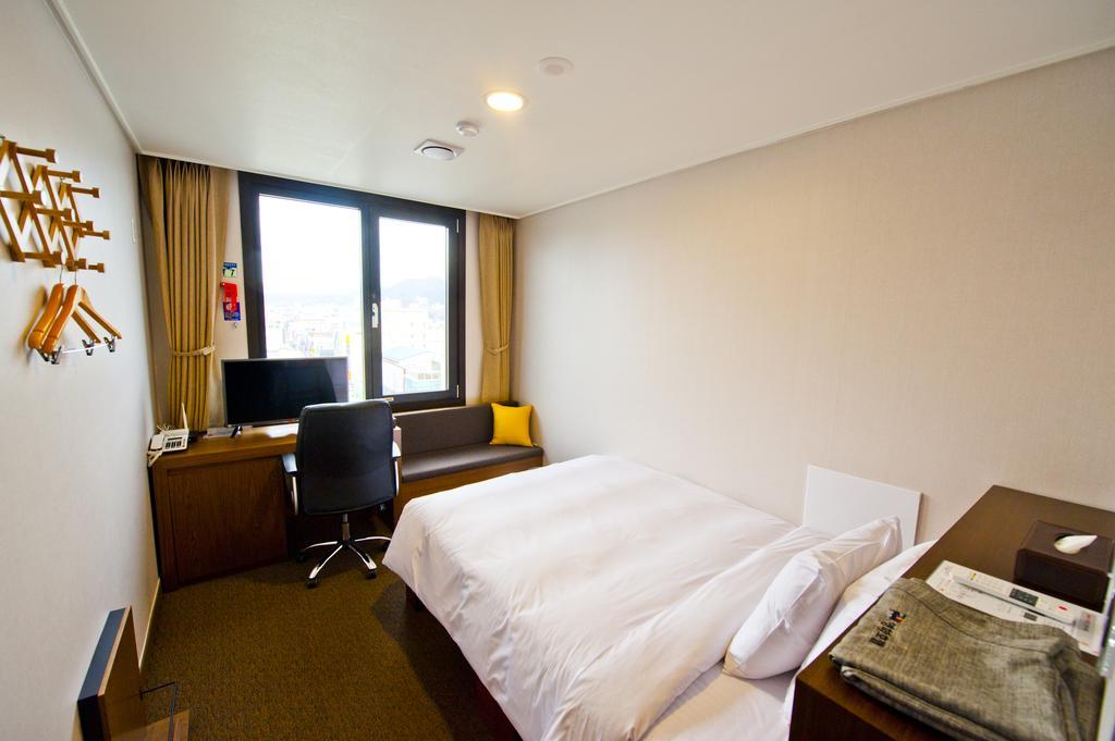 Jeonju Yeonghwa Hotel Zimmer foto